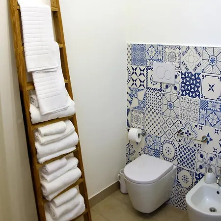 Dimora Di Mezzo * Castro (Lecce)